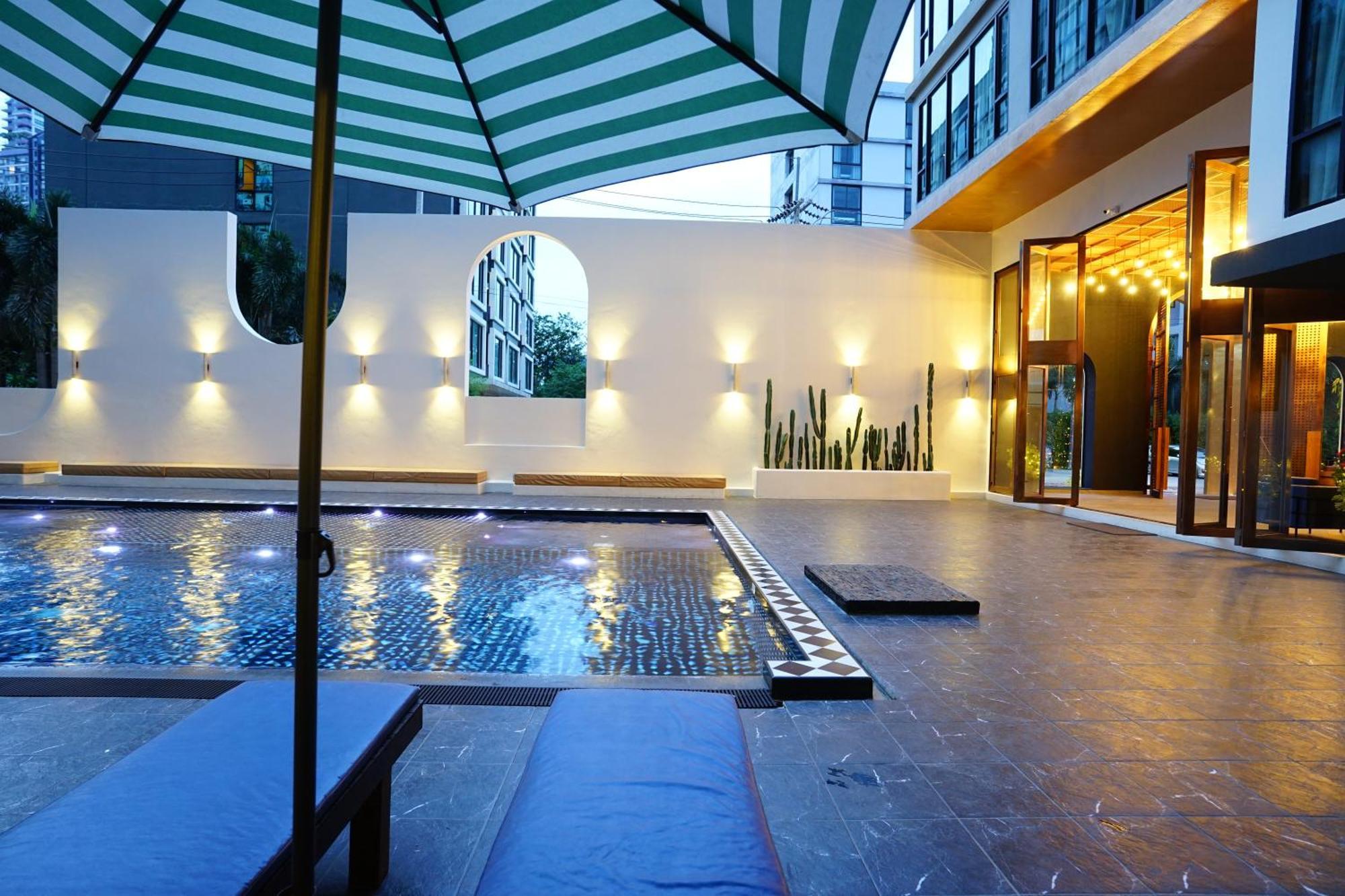Hotel Beston - Sha Certified