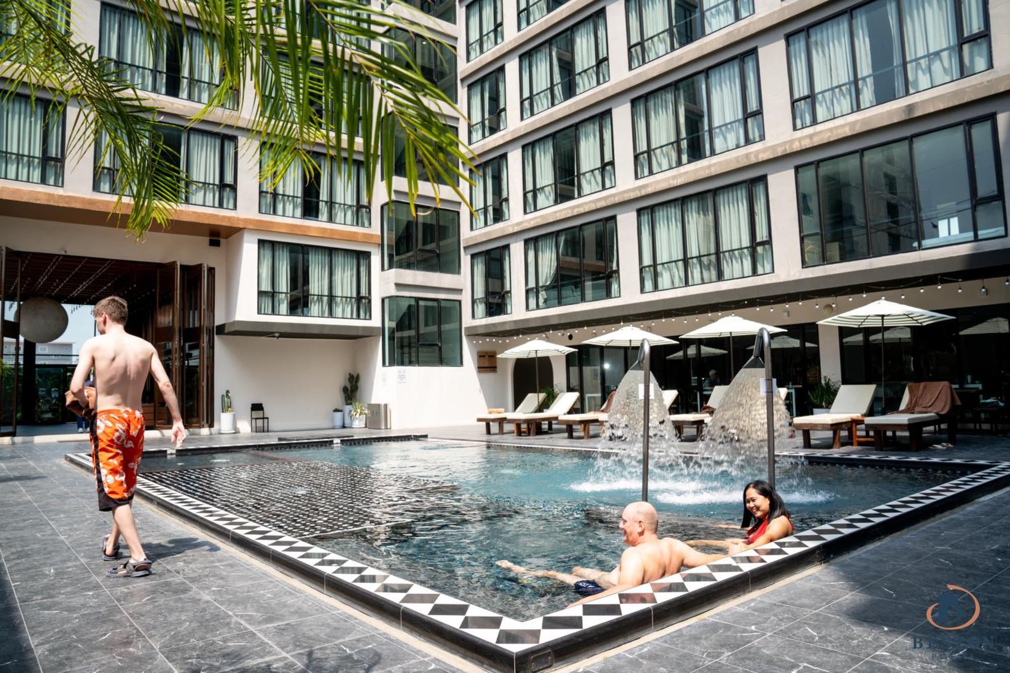 Hotel Beston - Sha Certified